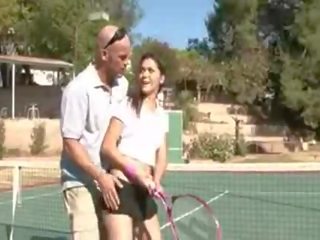 हार्डकोर सेक्स वीडियो पर the tenis अदालत